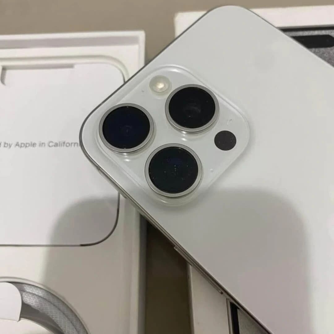 iPhone 15 Pro Max 512 Go occasion — photo 1