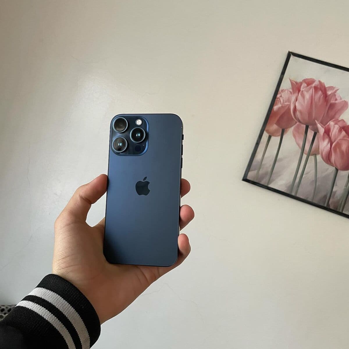 iPhone 15 Pro 128 Go occasion — photo 1