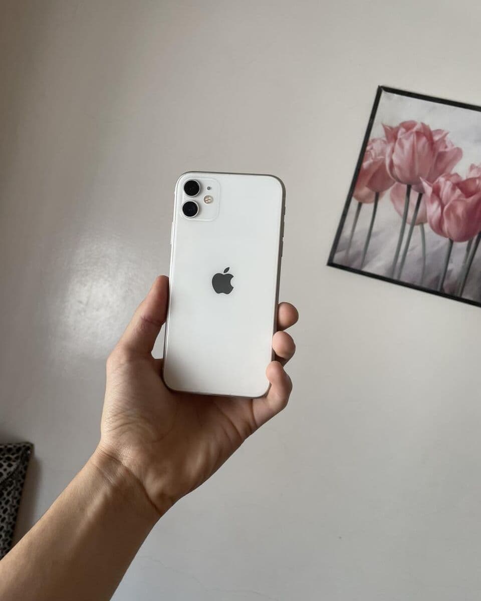 iPhone 11 64 Go occasion — photo 1